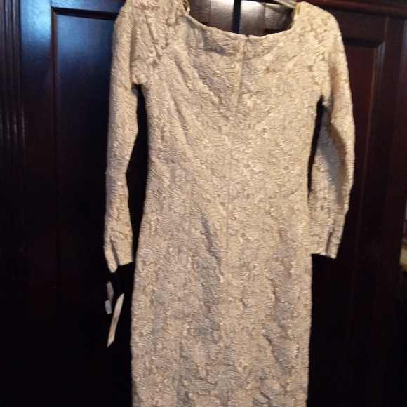 BRAND NEW W/TAGS! Carmen marc valvo dress - Picture 6 of 8